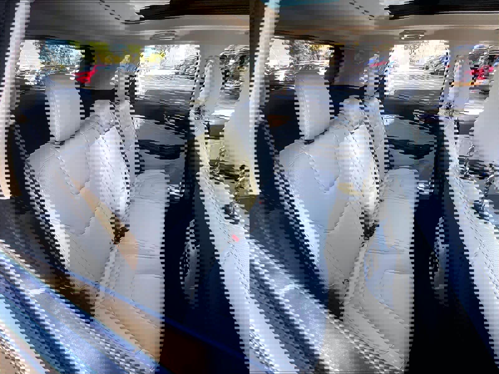 Used 2018 Ford Edge Titanium w/ Equipment Group 301A image 29