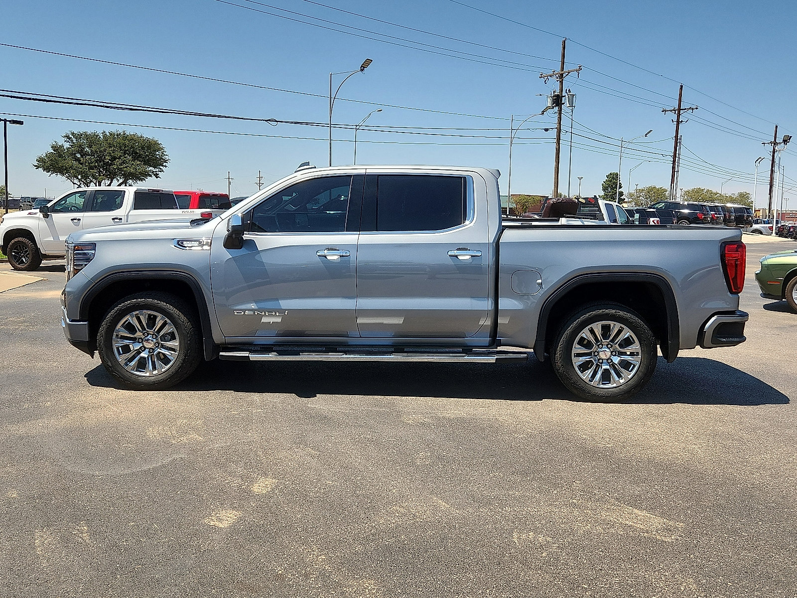 Used 2023 GMC Sierra 1500 Denali image 2