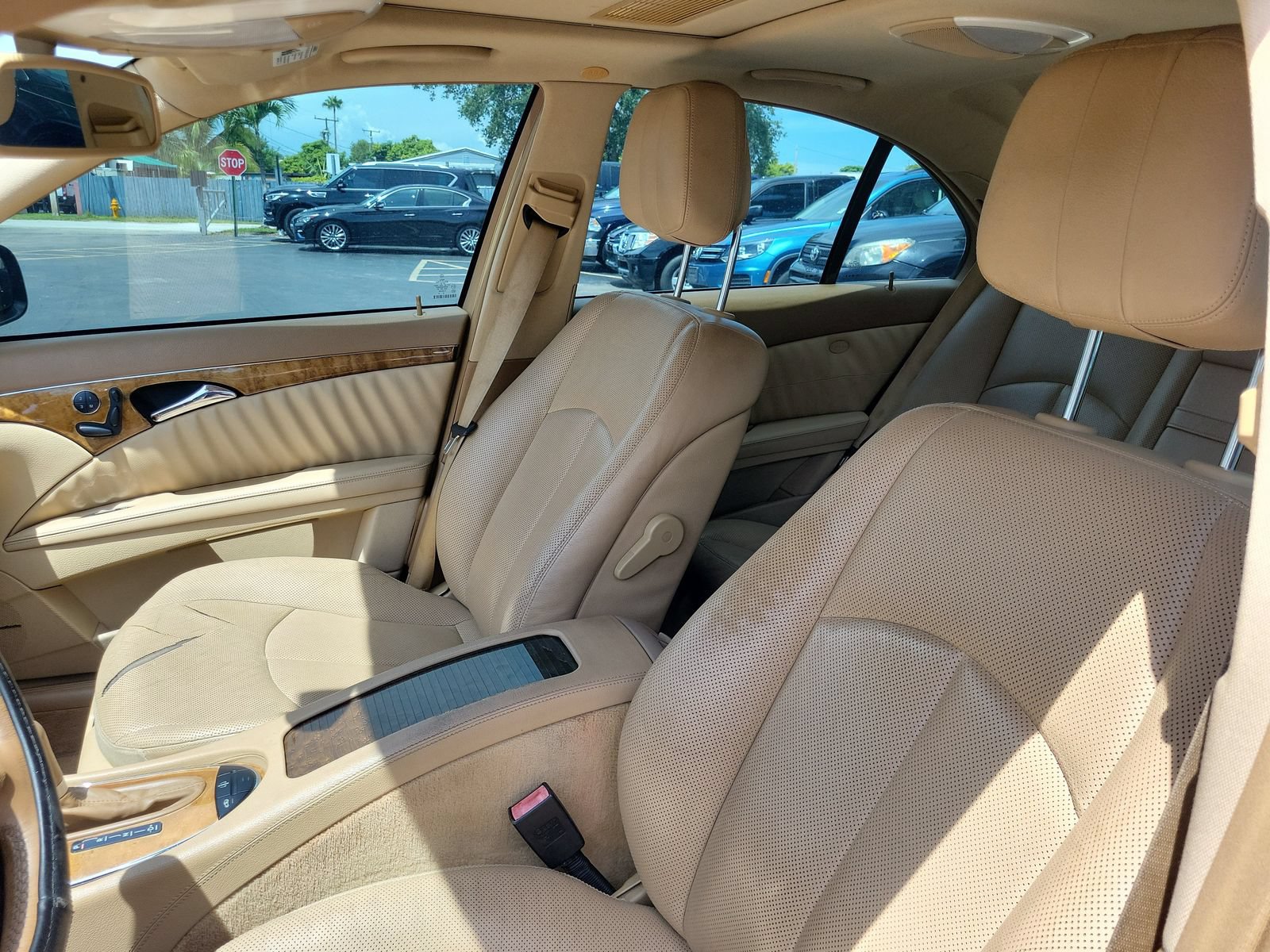 Used 2007 Mercedes-Benz E 550 Sedan image 11