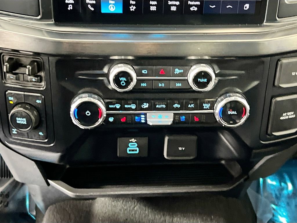 Certified 2025 Ford F350 Lariat w/ Camper Package AWD/4WD image 9