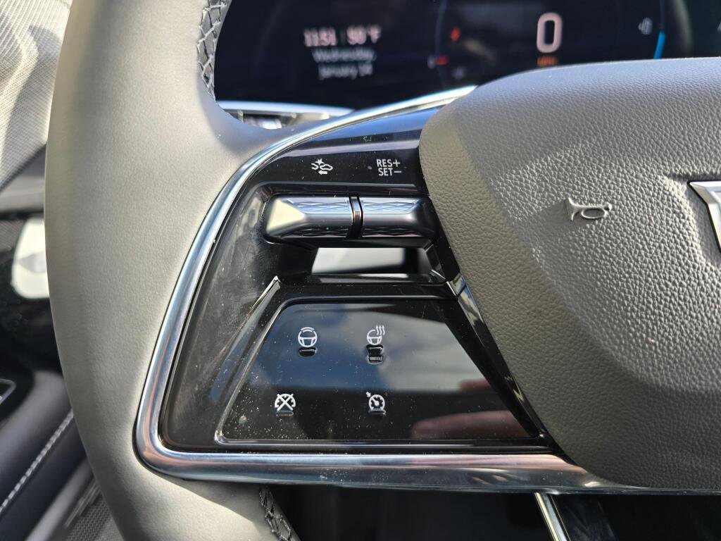 New 2026 Cadillac Optiq Luxury 1 RWD image 28