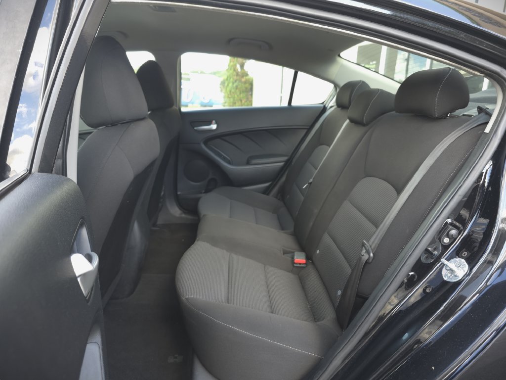 Used 2017 Kia Forte LX FWD image 13