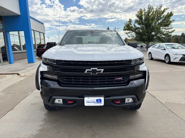 Used 2021 Chevrolet Silverado 1500 LT Trail Boss image 2