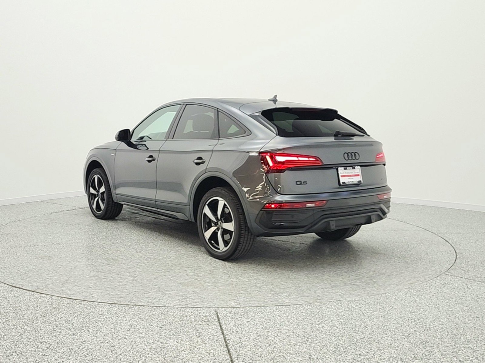 Used 2023 Audi Q5 2.0T Premium Plus w/ Premium Plus Package image 7