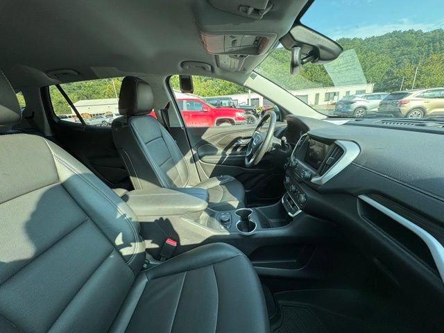 Used 2024 GMC Terrain SLT FWD image 10