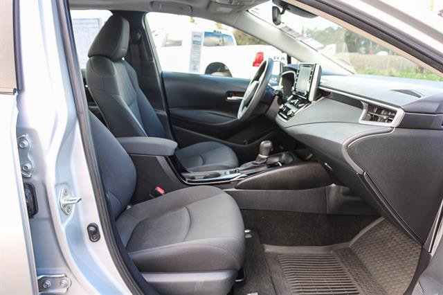Used 2020 Toyota Corolla LE w/ LE Premium Package image 16