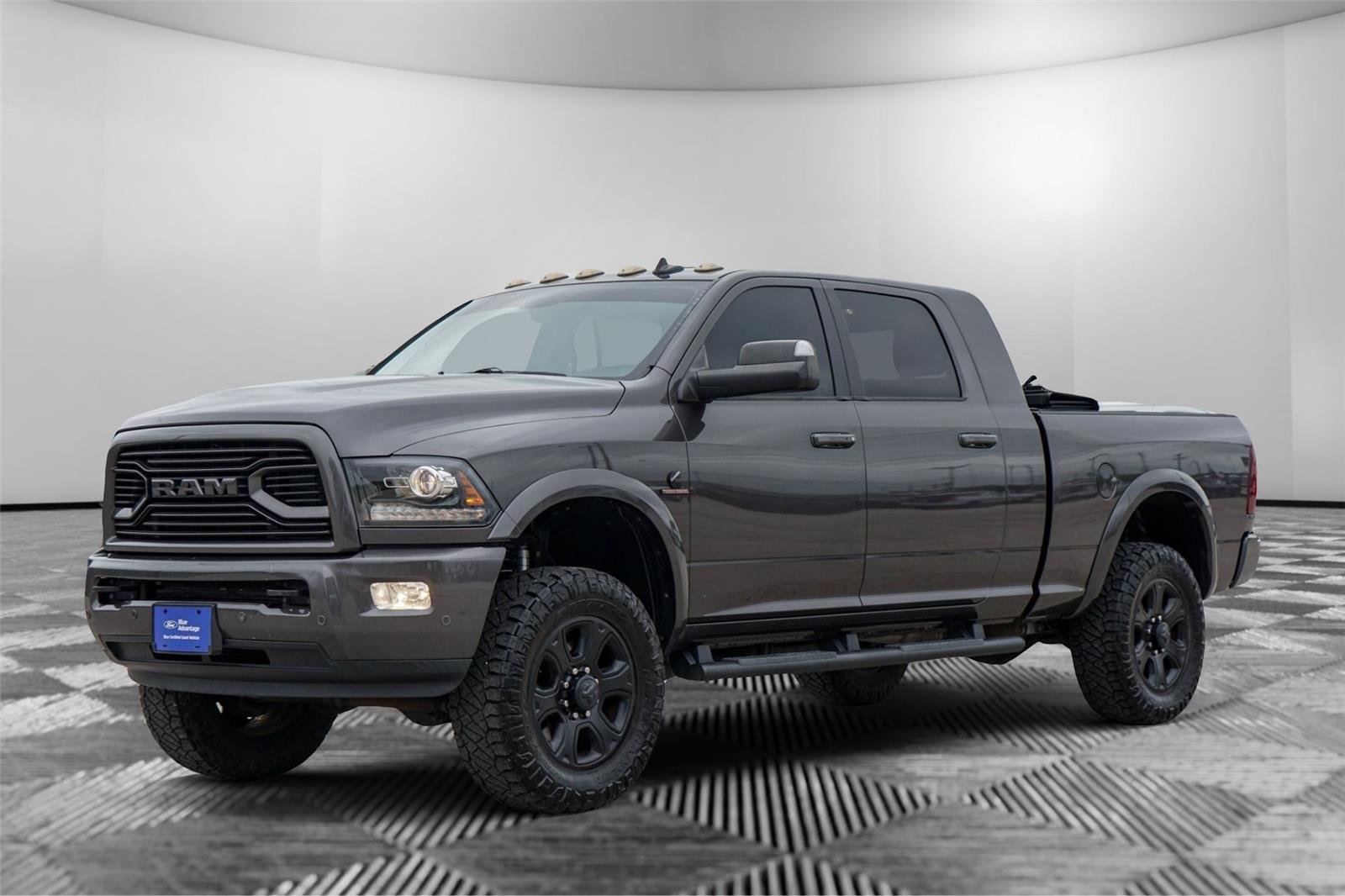 Used 2018 RAM 2500 Laramie w/ Sport Appearance Group AWD/4WD image 8