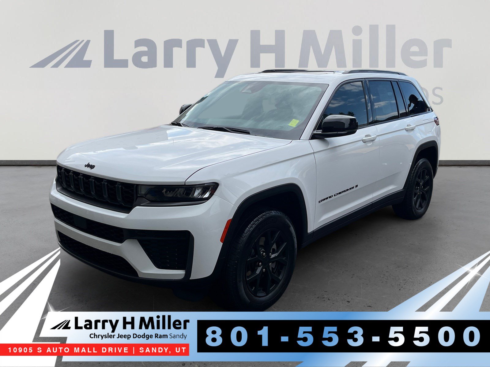 Used 2026 Jeep Grand Cherokee Altitude AWD/4WD image 1
