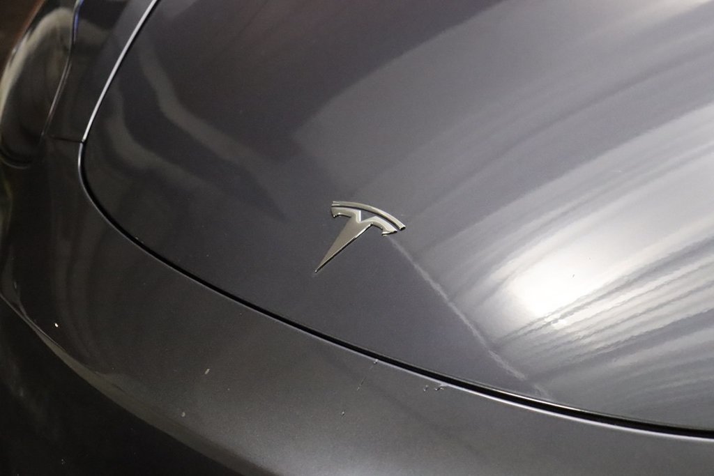 Used 2023 Tesla Model 3 Standard Range RWD image 3