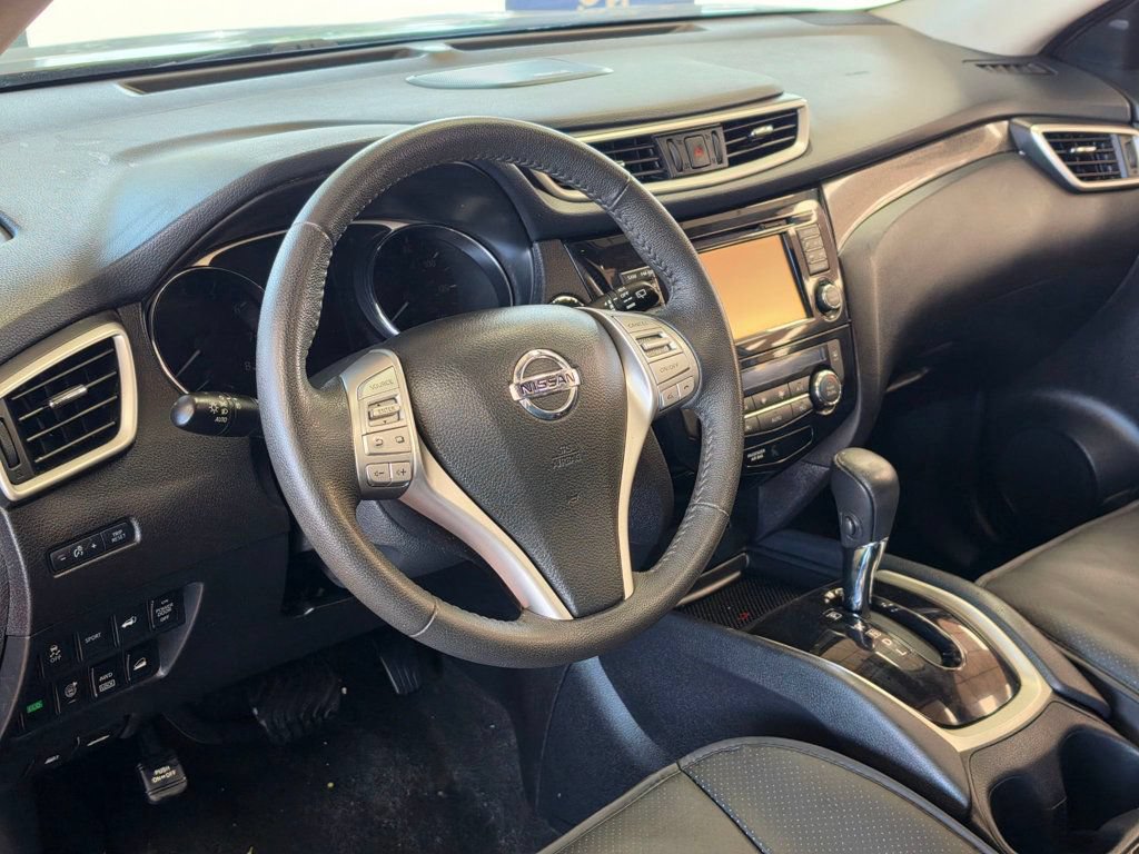 Used 2016 Nissan Rogue SL w/ SL Premium Package AWD/4WD image 12