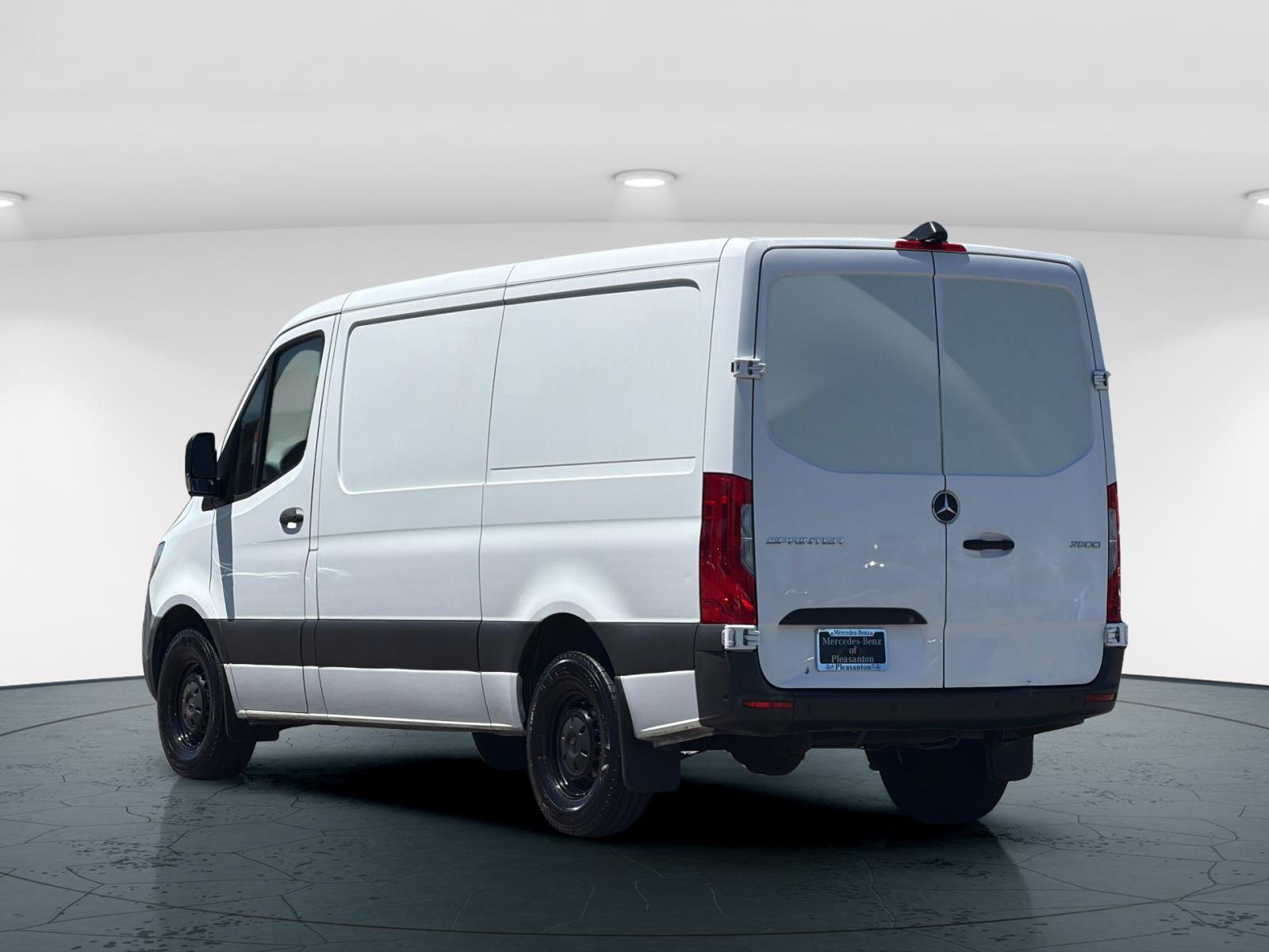 Used 2021 Mercedes-Benz Sprinter 2500 image 5