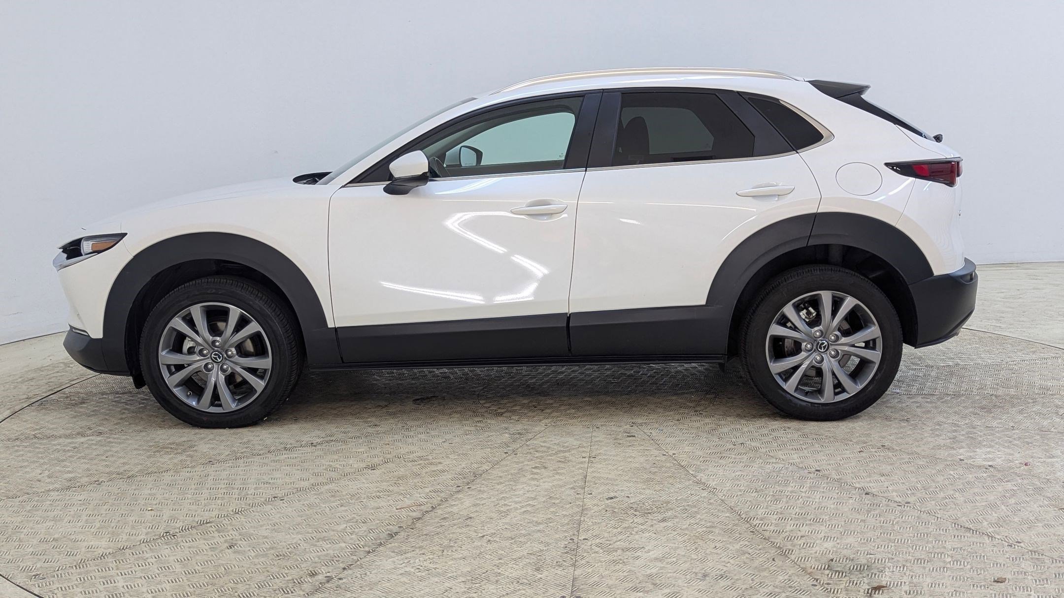 Used 2025 MAZDA CX-30 AWD 2.5 S w/ Preferred Package image 2