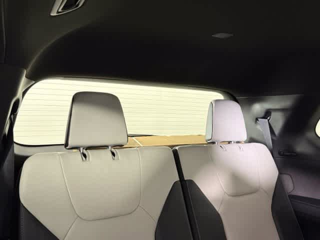 New 2026 Lexus TX 500h AWD image 32