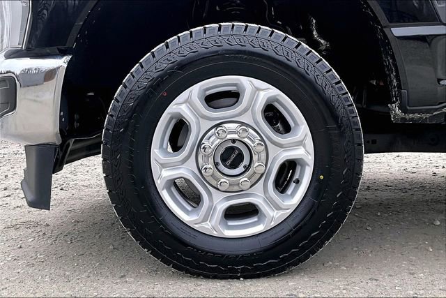 Used 2025 Ford F250 XLT image 8