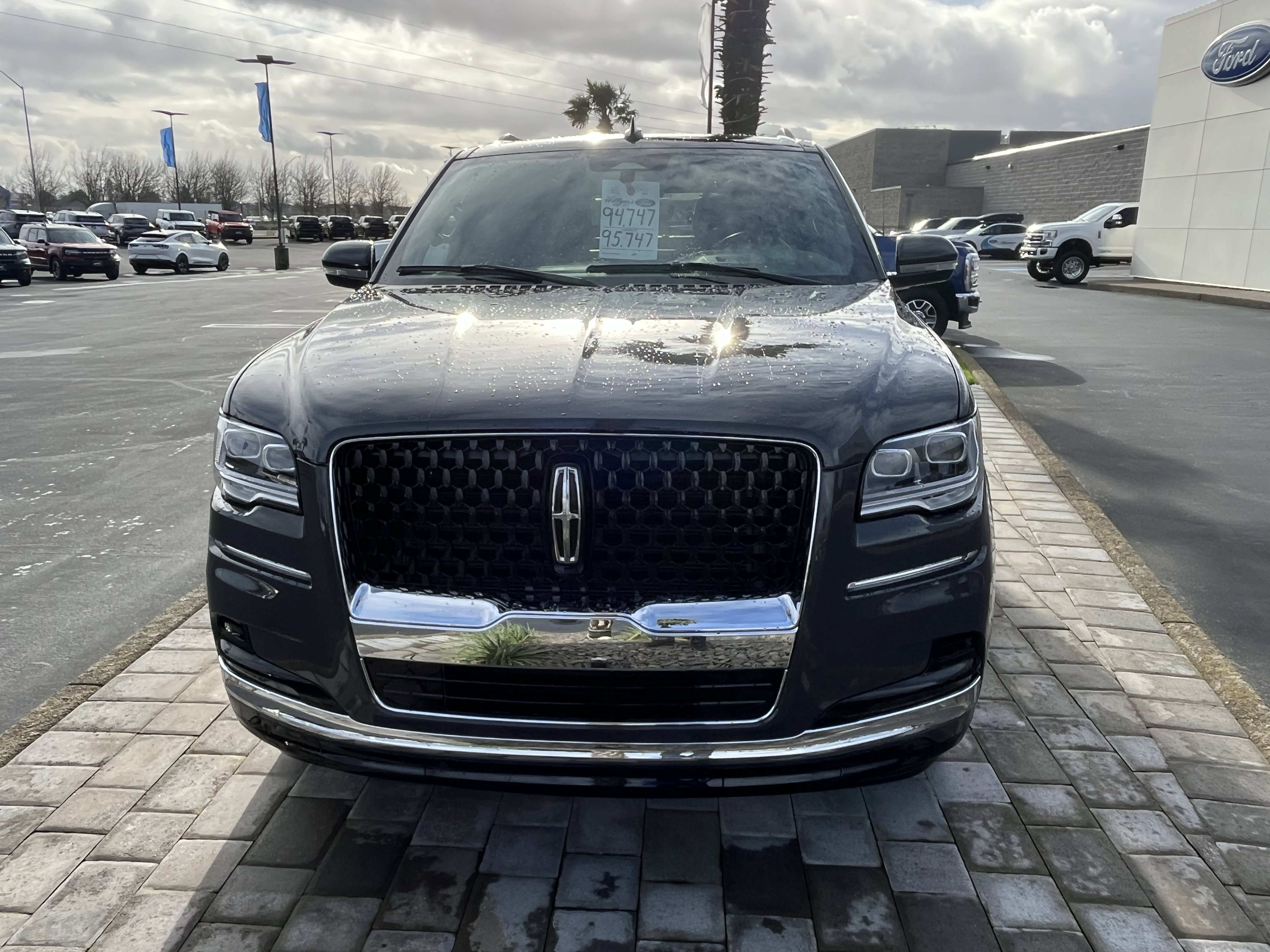 Used 2024 Lincoln Navigator L Black Label image 7