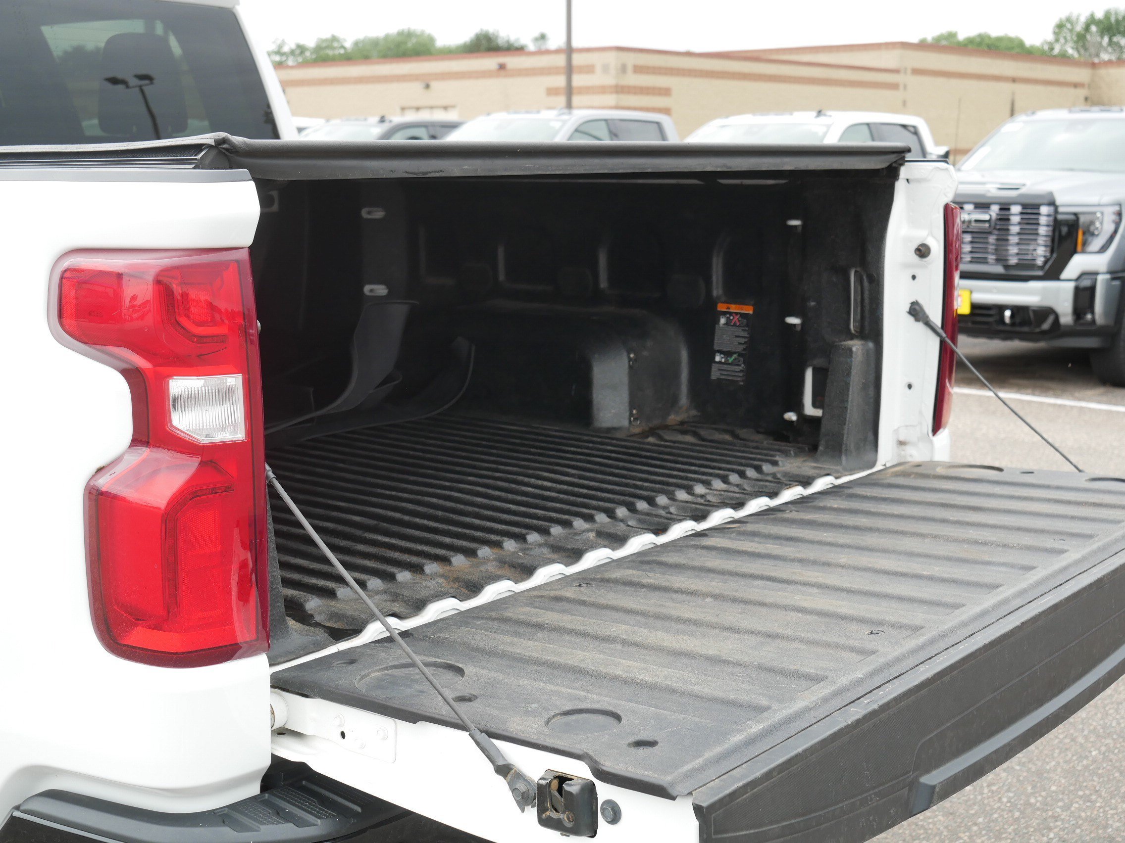 Certified 2022 Chevrolet Silverado 1500 LT Trail Boss w/ Safety Package AWD/4WD image 18