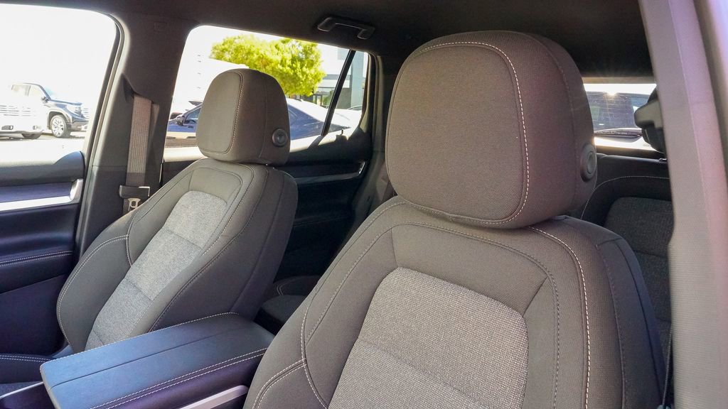 New 2026 GMC Terrain Elevation image 14