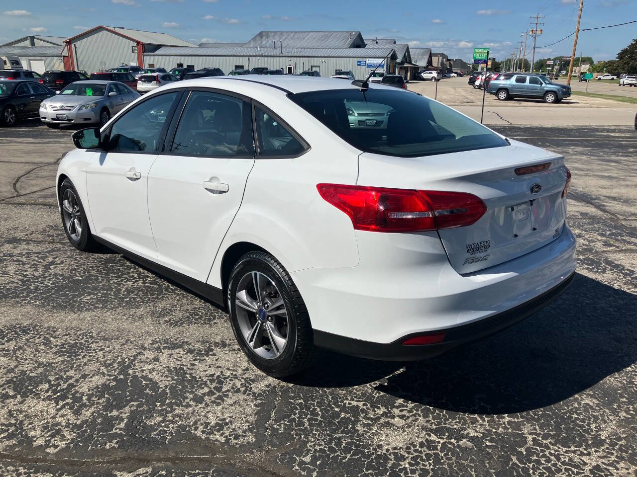 Used 2018 Ford Focus SE w/ SE Appearance Package image 5
