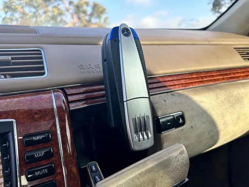 Used 2006 Maybach 57 RWD image 17