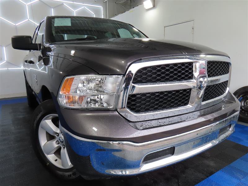 Used 2024 RAM 1500 Classic SLT AWD/4WD image 3