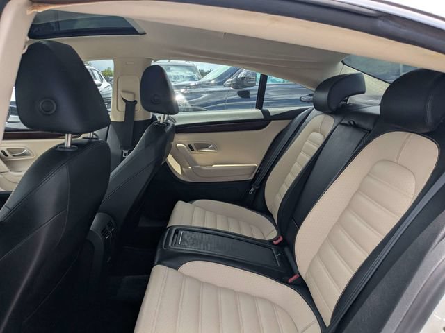 Used 2012 Volkswagen CC Lux FWD image 11