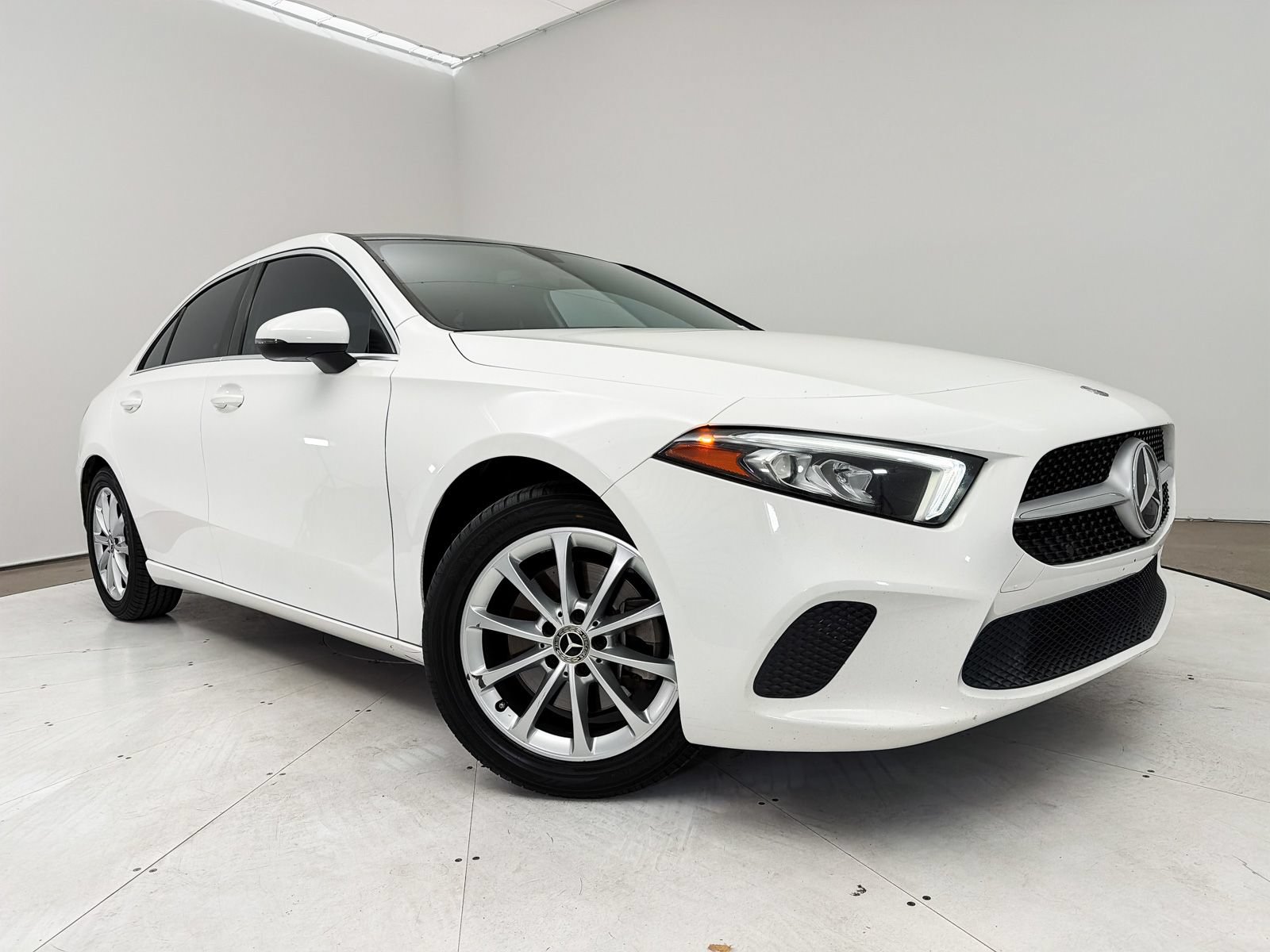 Used 2019 Mercedes-Benz A 220 image 1