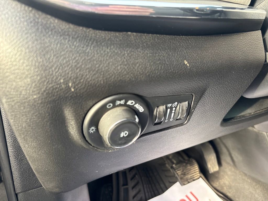 Certified 2022 Jeep Compass Limited image 15