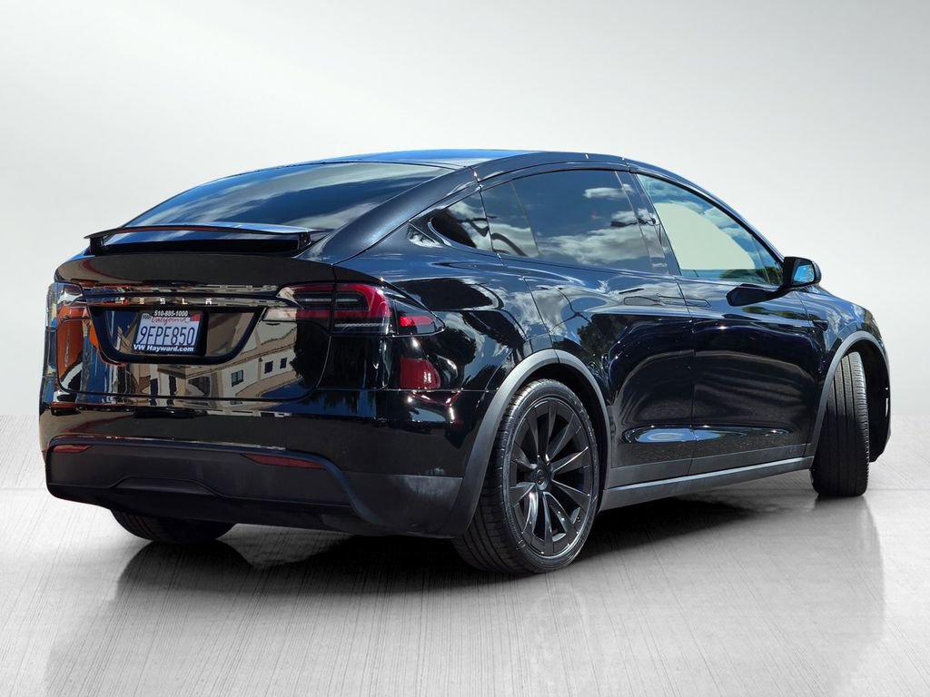 Used 2023 Tesla Model X image 4