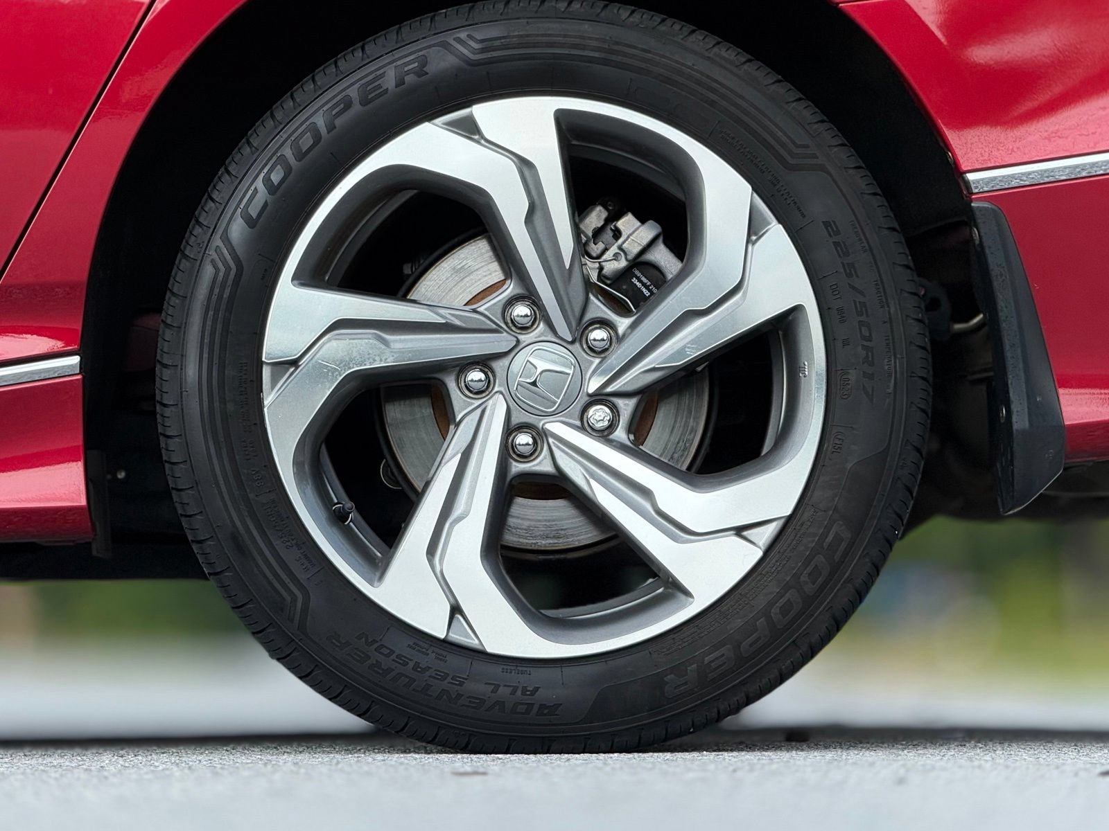 Used 2018 Honda Accord EX-L image 19