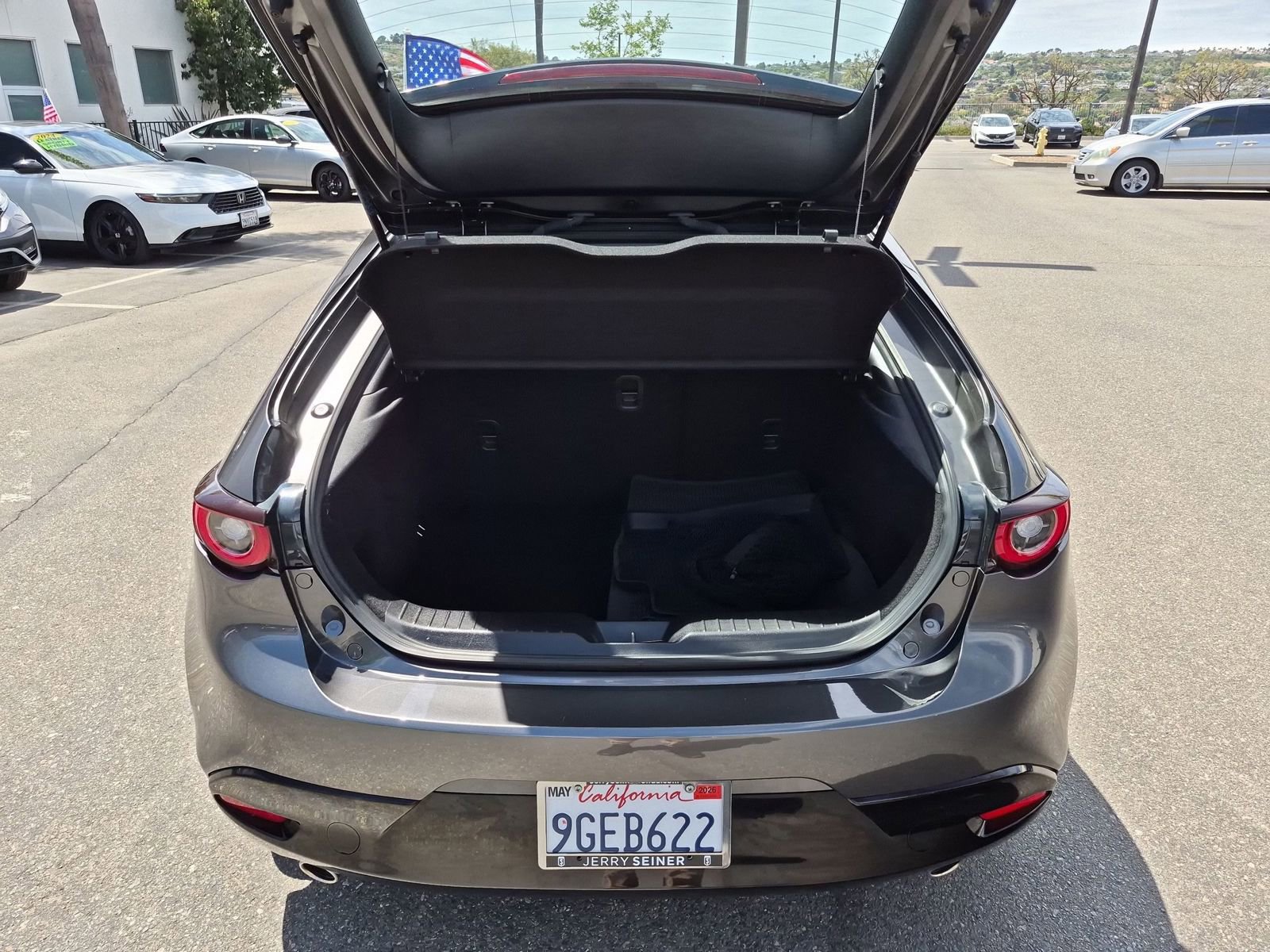Used 2023 MAZDA MAZDA3 s FWD image 33