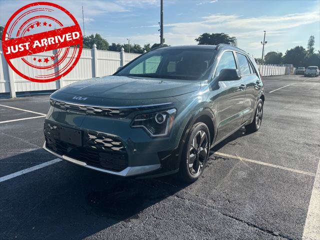 Used 2023 Kia Niro Wind w/ Wind Preserve Package FWD image 2