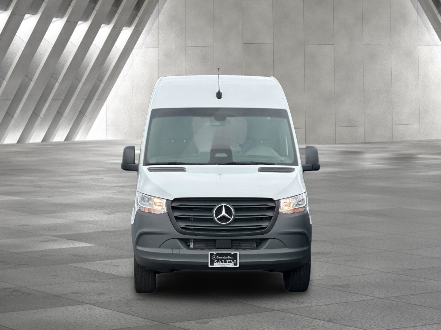 Used 2025 Mercedes-Benz Sprinter 2500 image 9