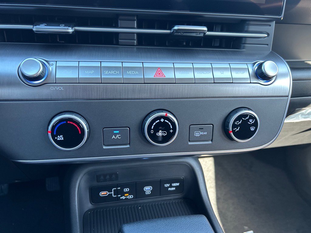 New 2026 Hyundai Kona SE image 10