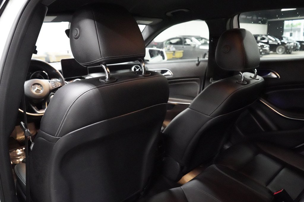 Used 2019 Mercedes-Benz GLA 250 w/ Convenience Package image 21