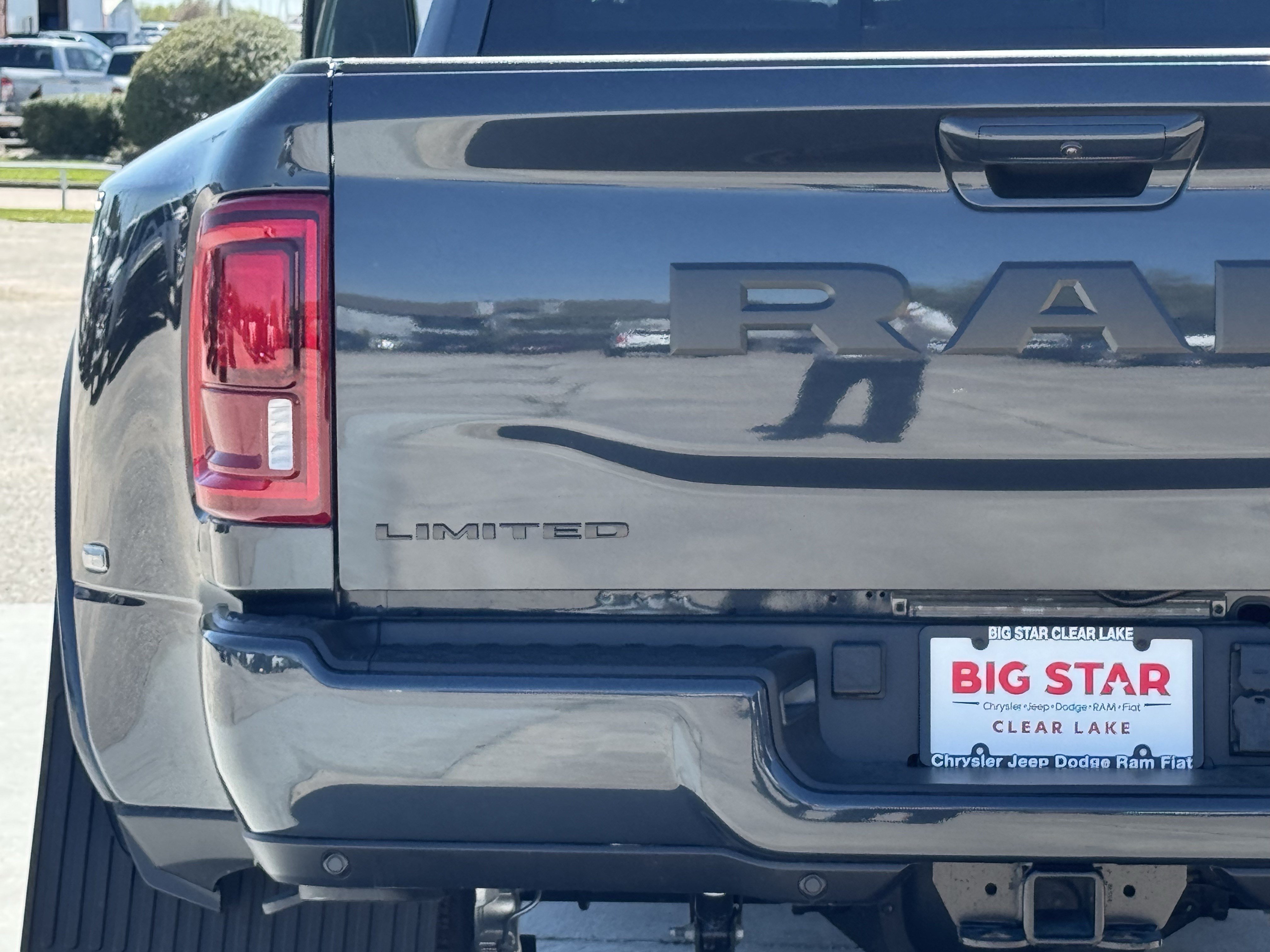 New 2026 RAM 3500 Limited AWD/4WD image 11
