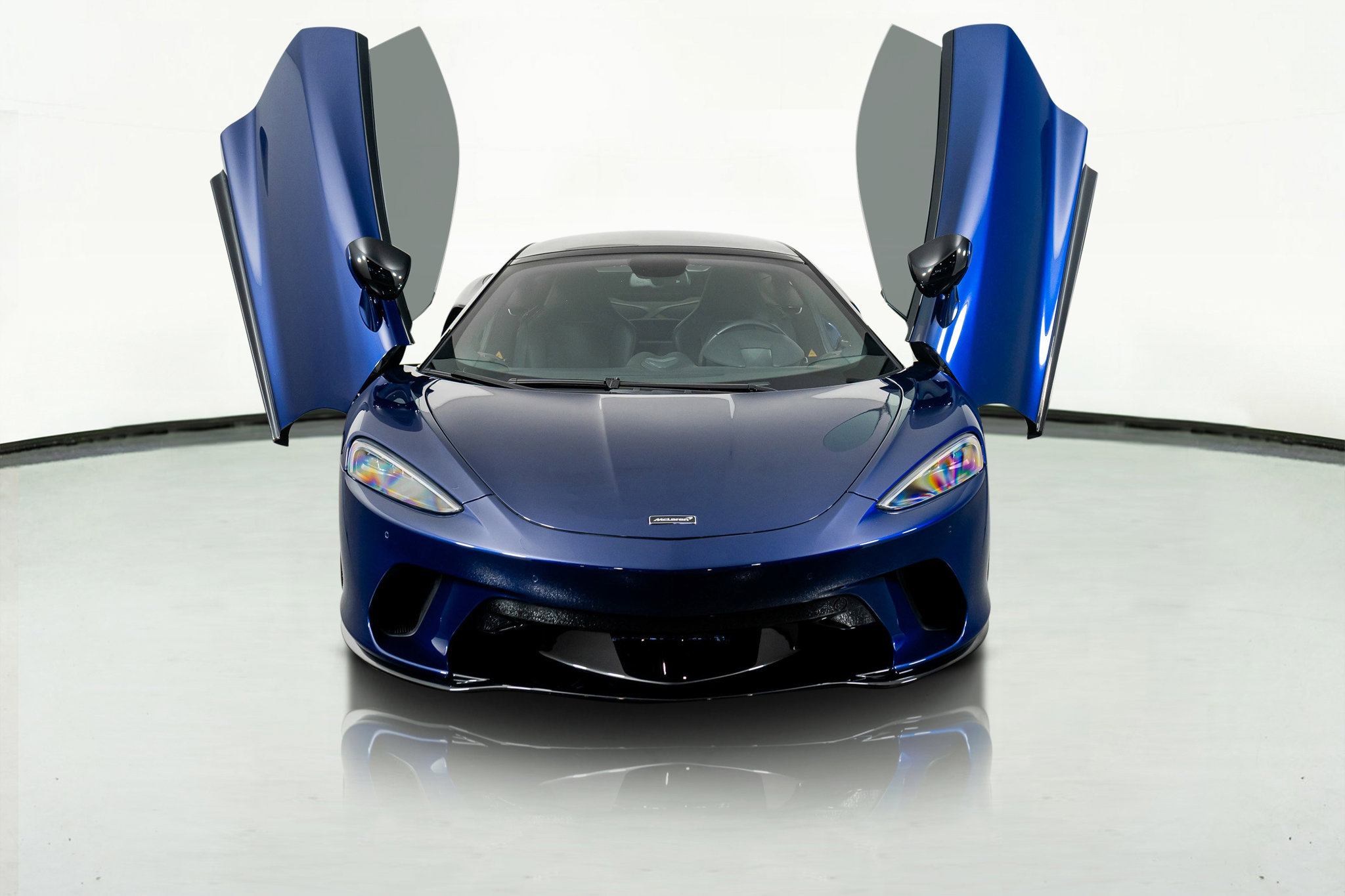 Used 2023 McLaren GT image 31