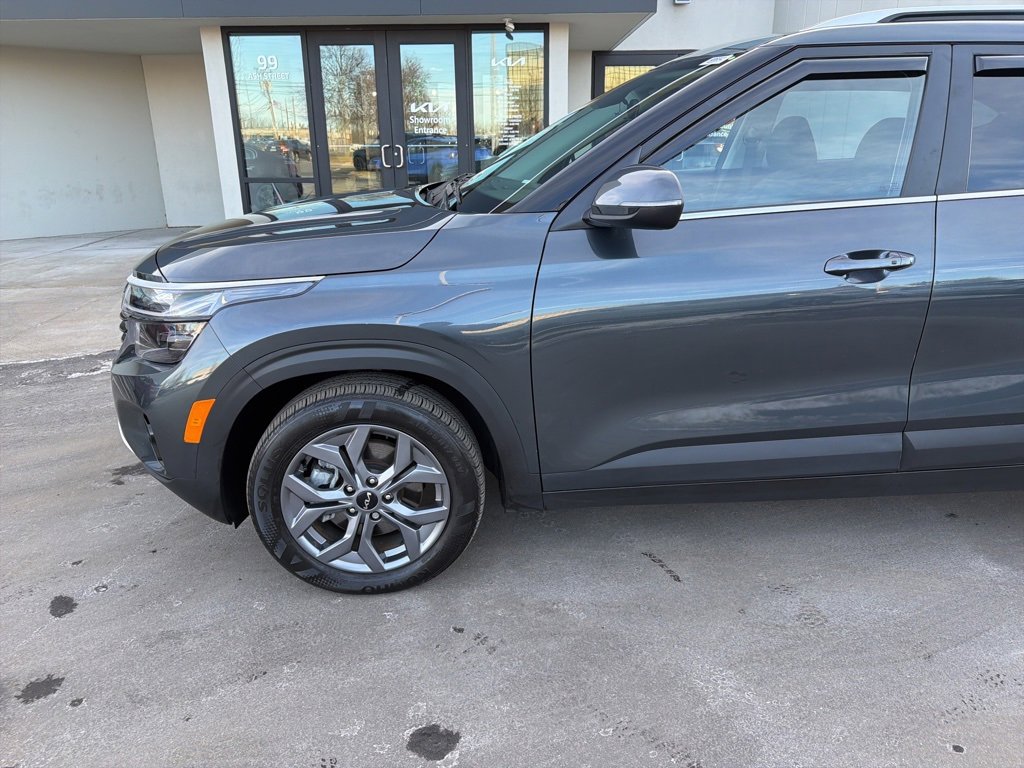 Certified 2024 Kia Seltos S image 10