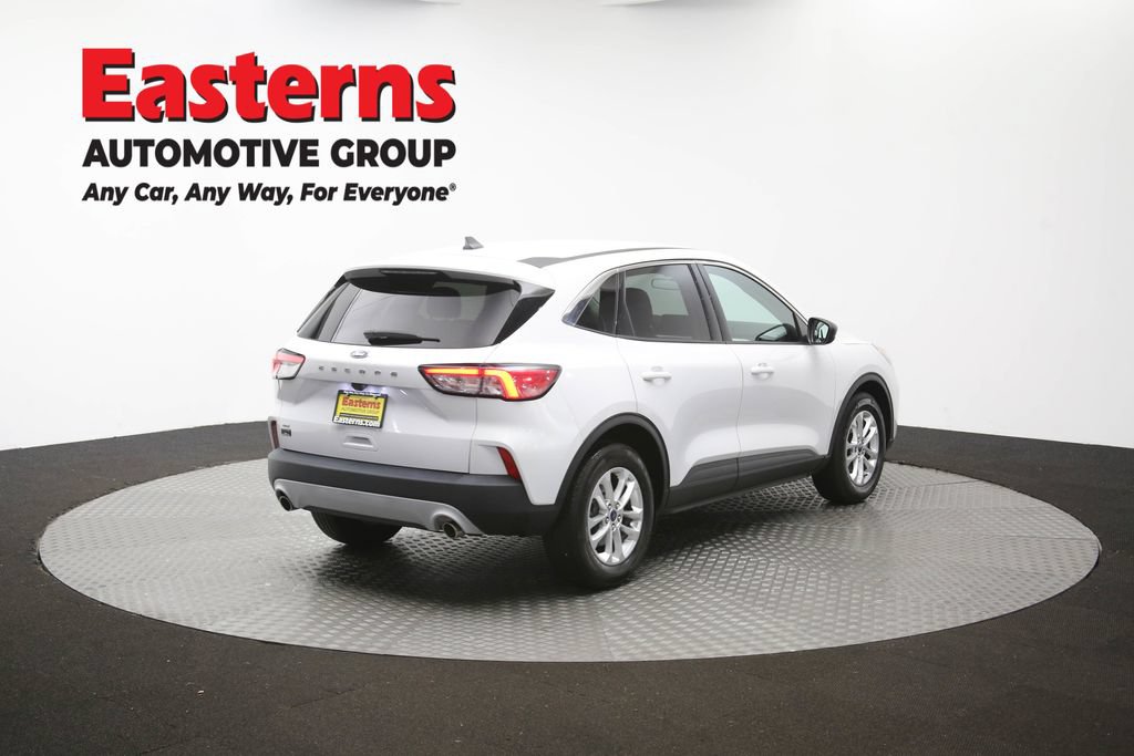 Used 2022 Ford Escape SE FWD image 40