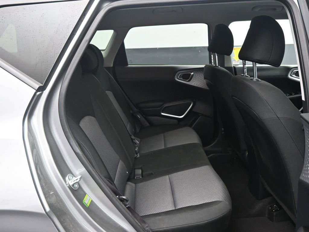 Used 2025 Kia Soul LX w/ LX Technology Package image 16