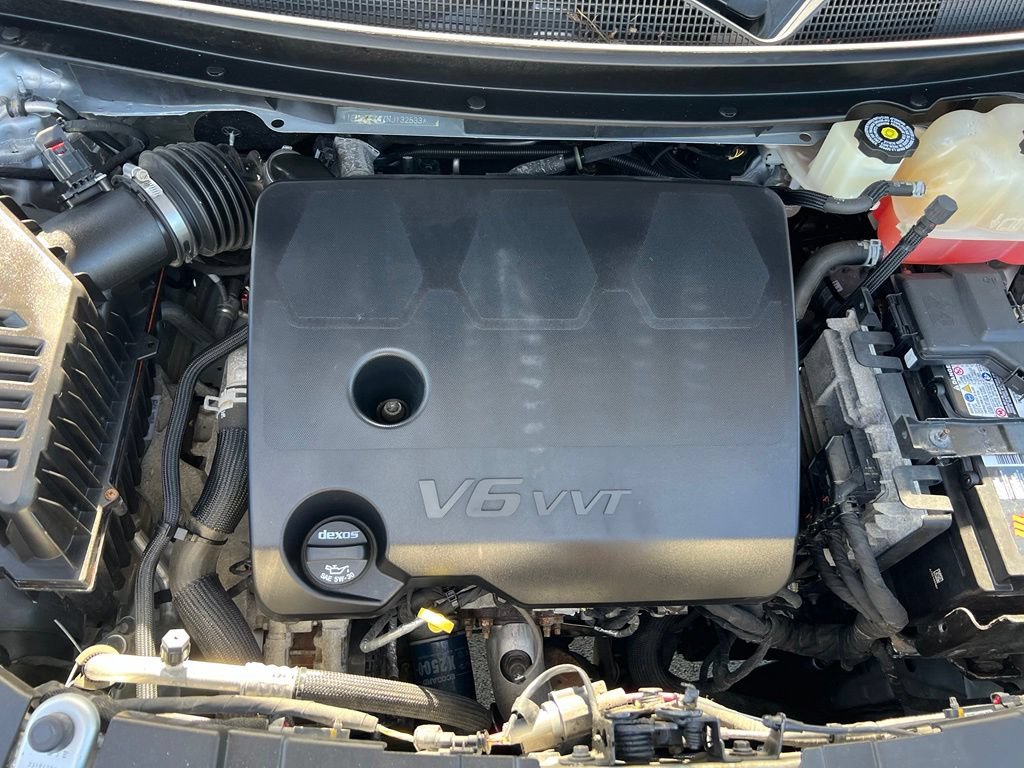 Used 2022 Chevrolet Traverse LS AWD/4WD image 45