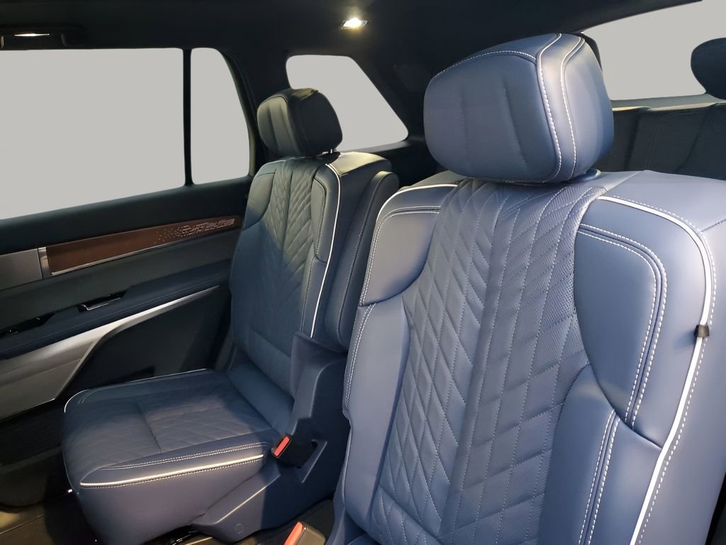 New 2026 Cadillac Vistiq Premium Luxury image 18