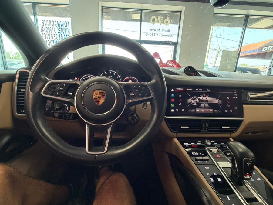 Used 2023 Porsche Cayenne Platinum Edition AWD/4WD image 66