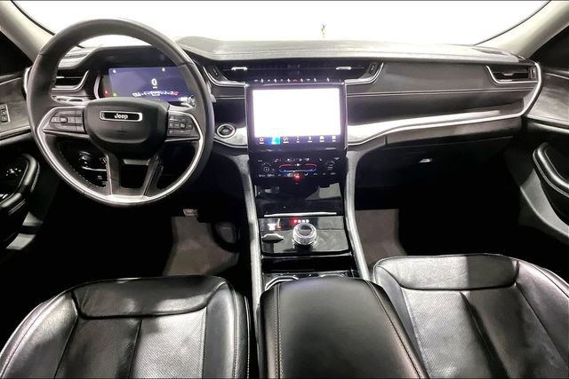 Used 2023 Jeep Grand Cherokee Limited w/ Luxury Tech Group II image 7