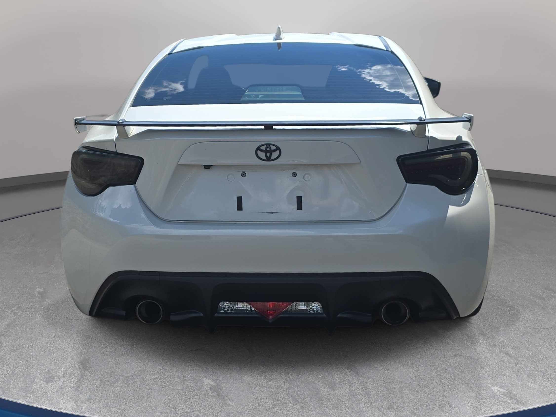 Used 2020 Toyota 86 RWD image 6