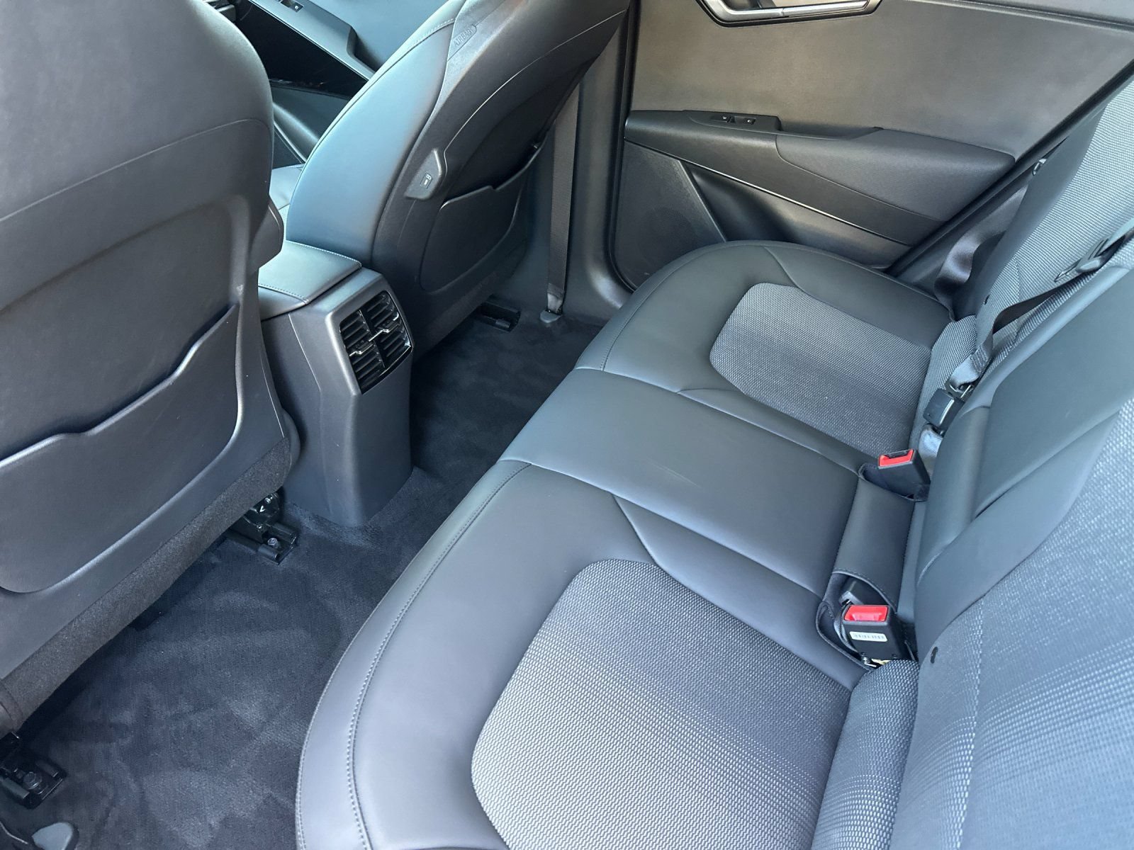 Used 2023 Kia Niro Wind w/ Wind Preserve Package FWD image 12