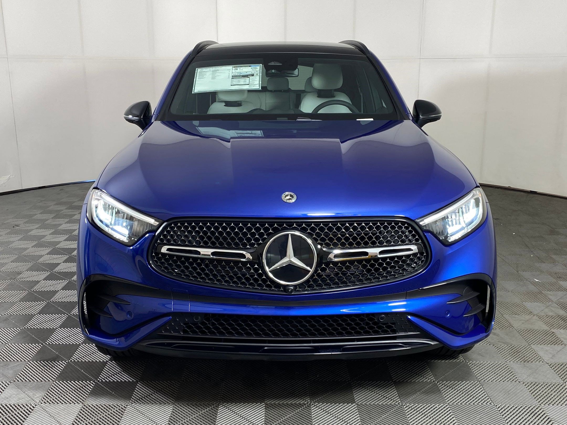 Used 2026 Mercedes-Benz GLC 300 4MATIC image 5