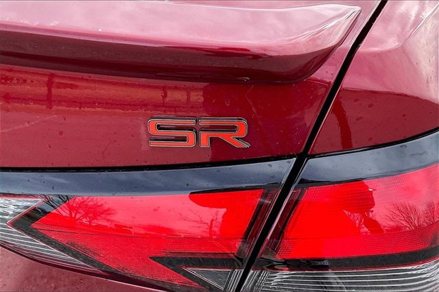 New 2025 Nissan Versa SR w/ Trunk Package image 9