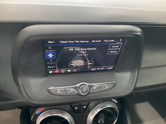Used 2023 Chevrolet Camaro LT RWD image 13