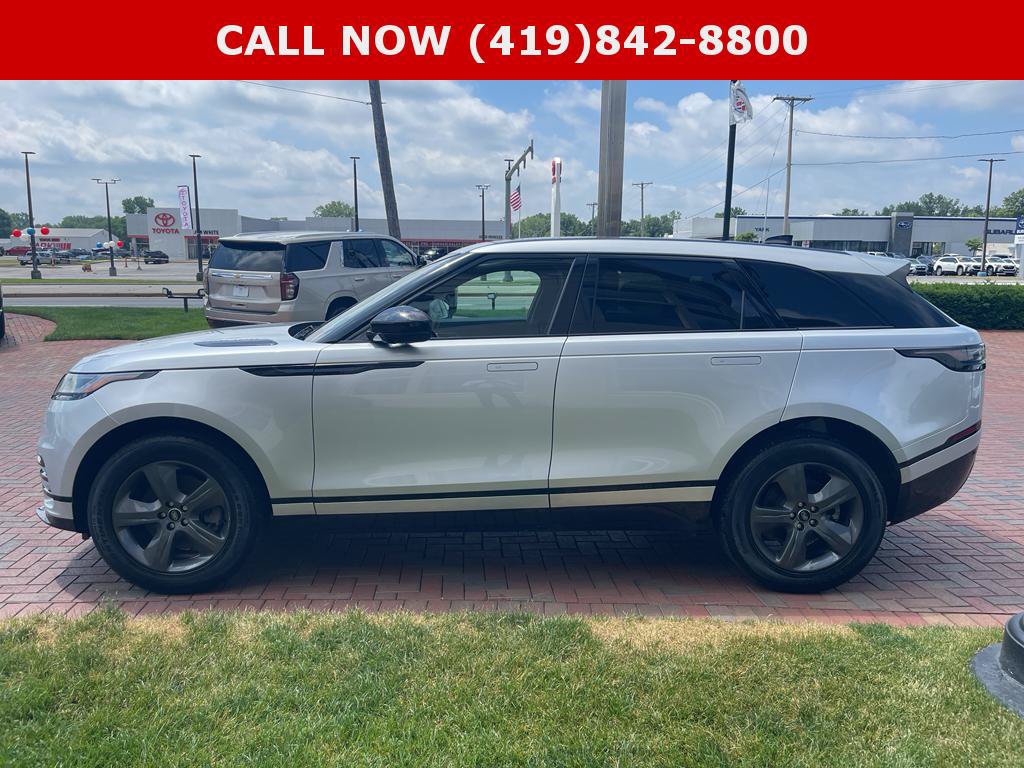 Used 2025 Land Rover Range Rover Velar Dynamic SE AWD/4WD image 11