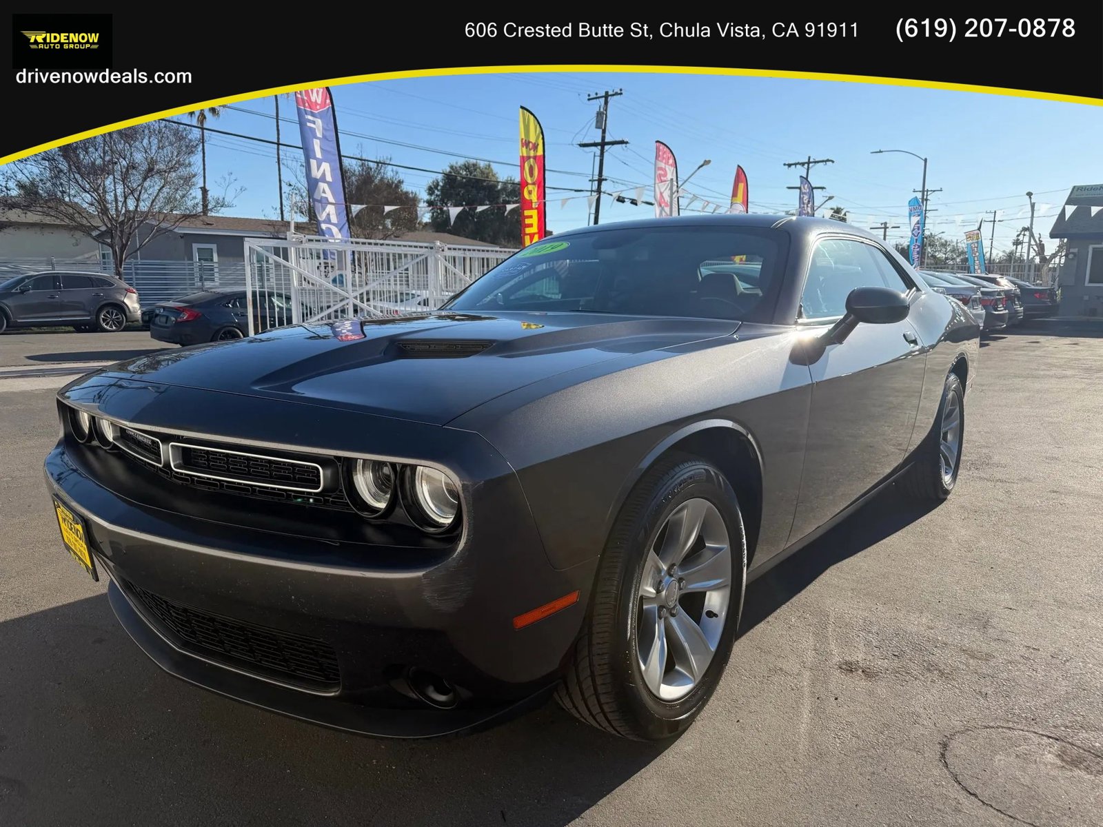 Used 2019 Dodge Challenger SXT RWD image 1